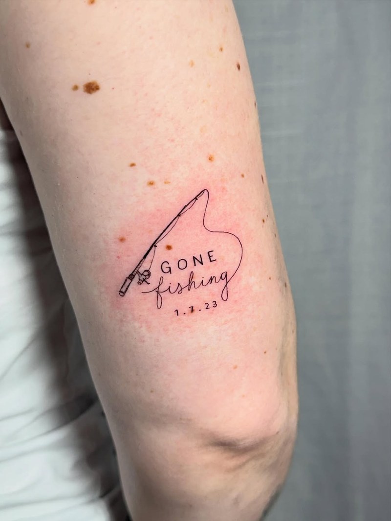 Hi, I’m Nina. 🌿 If you’re new here, welcome.  I’m a fine line tattoo artist in A