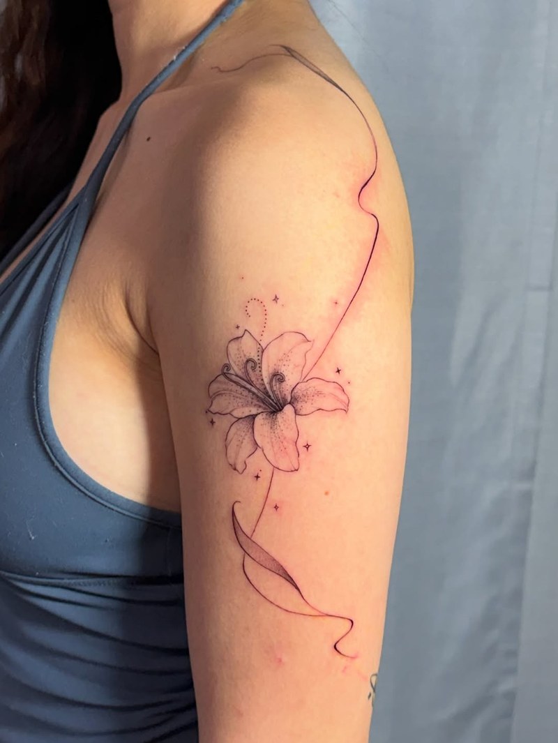 A simple piece, but one that makes your whole soul fall in love. 🤍  #tattoo #fin